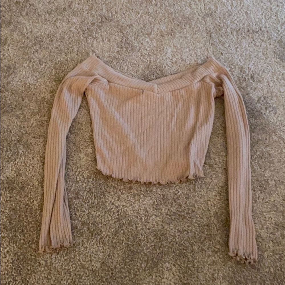 A fashion nova crop top